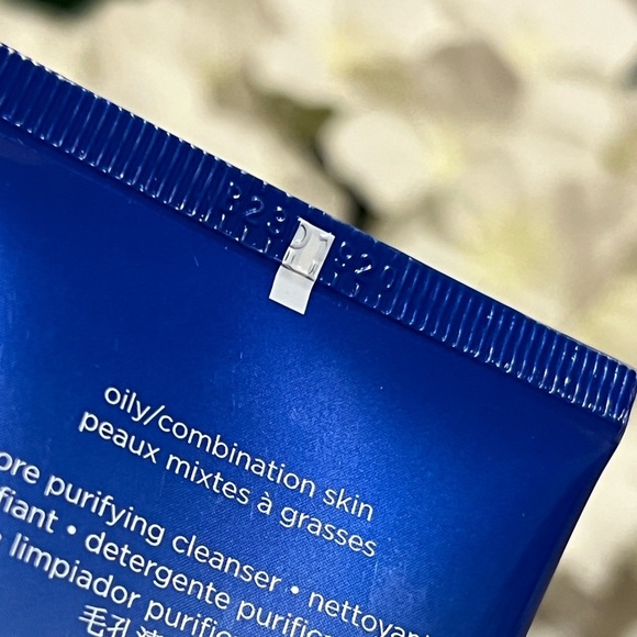 DR. BRANDT • PORES NO MORE • PORE PURIFYING CLEANSER - Picture 3 of 4